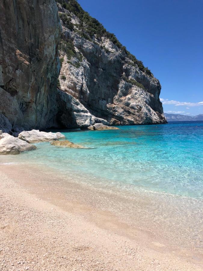 Апартаменты Cala Gonone, Casa I Pini Экстерьер фото