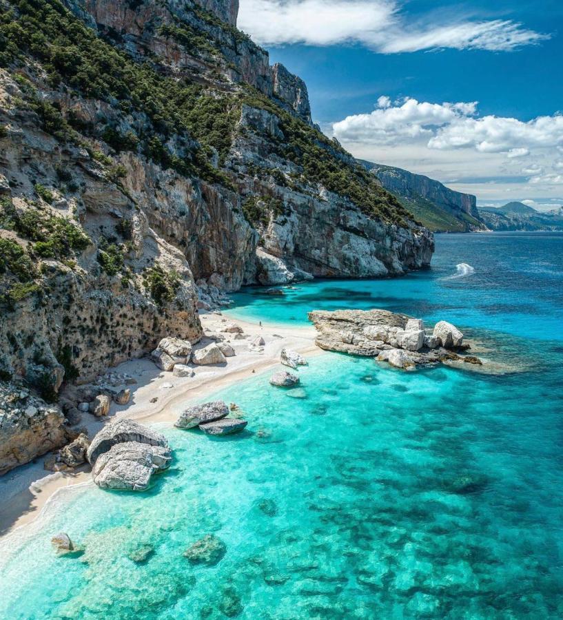 Апартаменты Cala Gonone, Casa I Pini Экстерьер фото