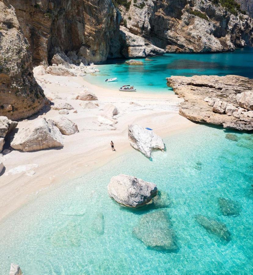 Апартаменты Cala Gonone, Casa I Pini Экстерьер фото